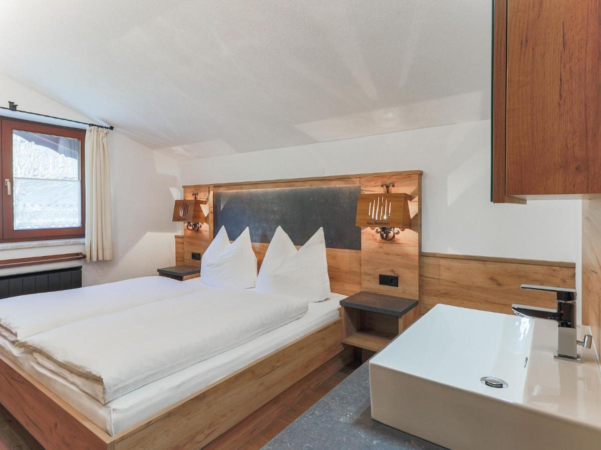 Beautiful Apartment In Brixen In The Thale ブリクセン イン ターレ エクステリア 写真